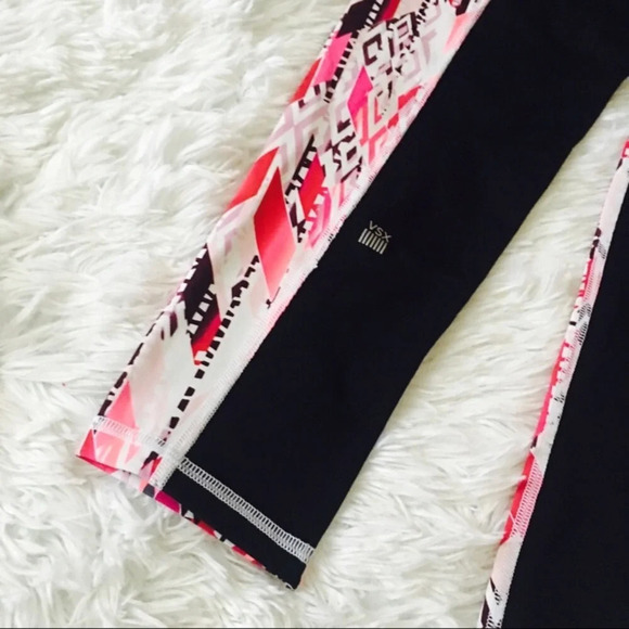 VICTORIA SECRET SPORT LEGGINGS - Picture 3 of 4